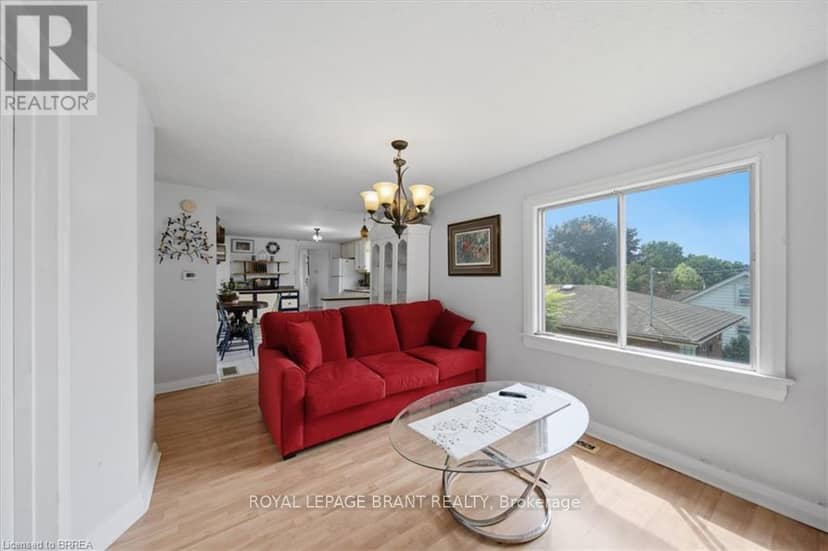 367 Nelson Street — photo 15 of 34