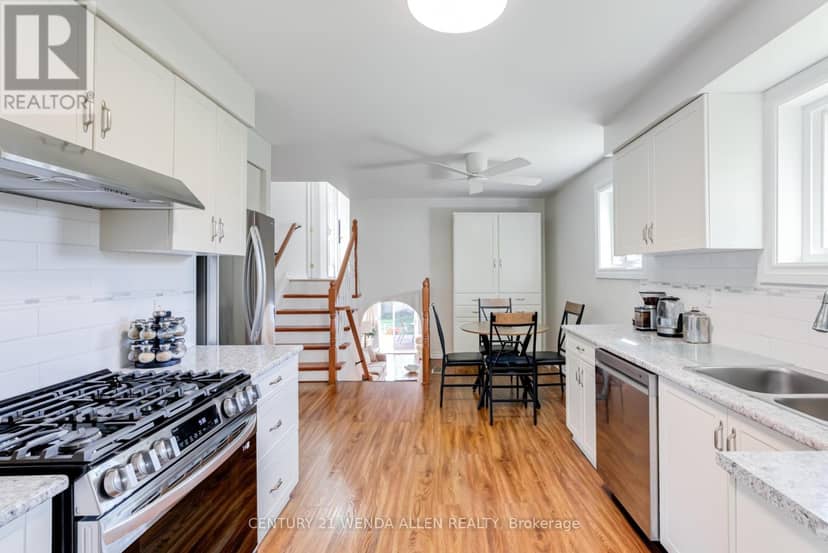 14 Manvers Drive — photo 17 of 40
