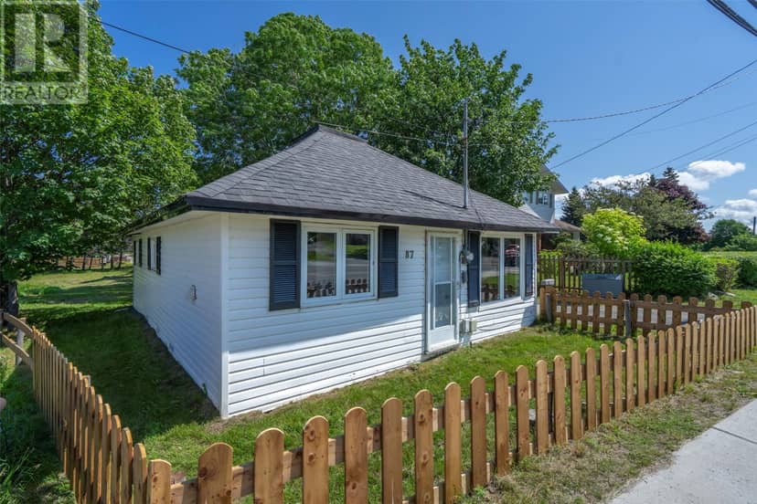 87 Conception Bay Highway, Bay Roberts, photo 3