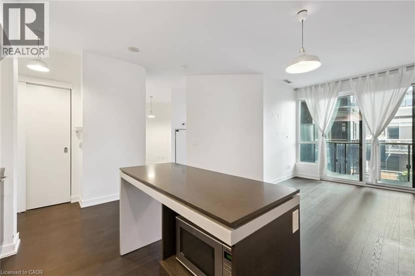 1030 KING Street W Unit# 418 — photo 10 of 30