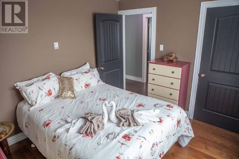 1 Michael Ryder Place — photo 11 of 20
