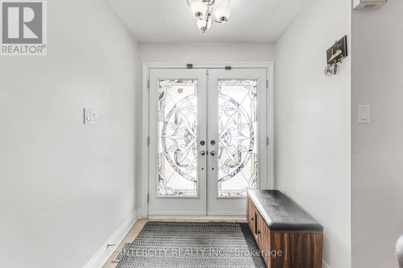 48 Avalanche Crescent — photo 7 of 40