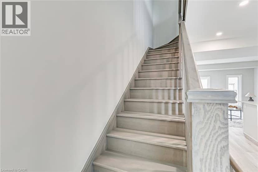 33 DAWSON Drive Unit# 1 — photo 25 of 40