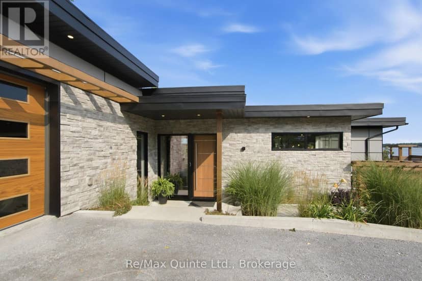 8 Bayview Point Road, Prince Edward County, photo 5