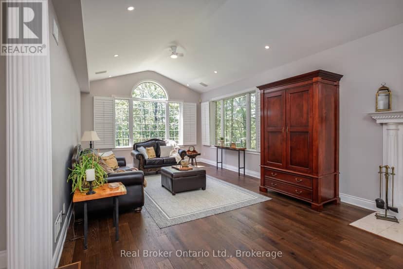 9 Paige Court — photo 12 of 33