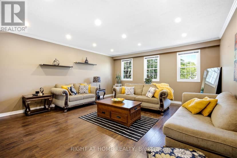 4141 Trellis Crescent — photo 13 of 33