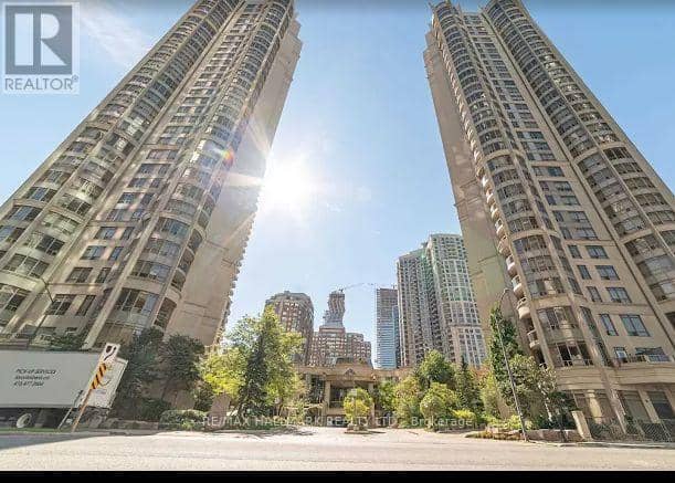 3002 - 3880 Duke Of York Blvd Boulevard — photo 1 of 10