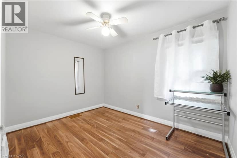 61 GLENMOUNT Avenue — photo 19 of 40