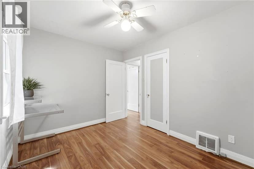 61 GLENMOUNT Avenue — photo 20 of 40