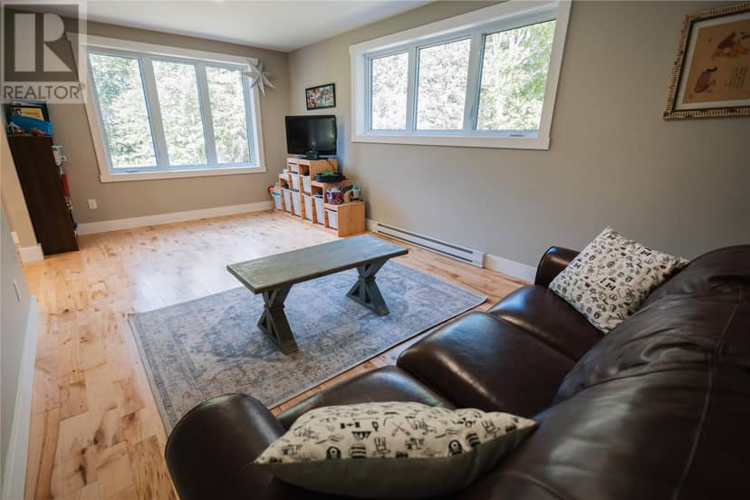 136 Main Street — photo 18 of 40