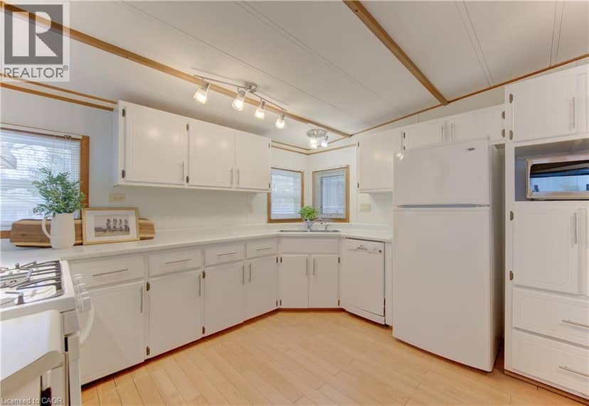 580 BEAVER CREEK Road Unit# 3 — photo 15 of 39