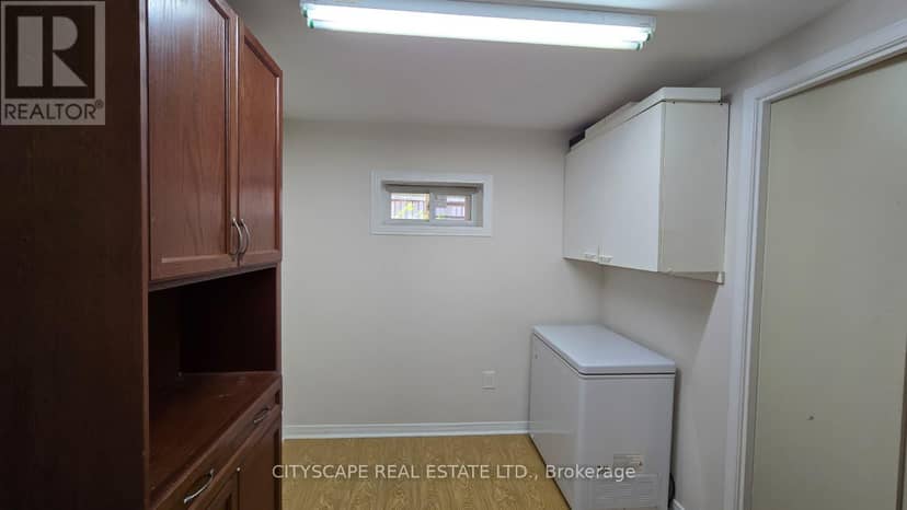 46 - 1050 Bristol Road W — photo 25 of 26