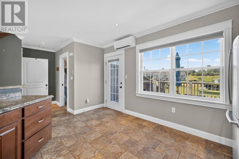 15 Cameron Heights — photo 10 of 36