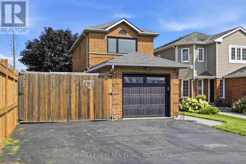 28 Melborne Court — photo 2 of 40