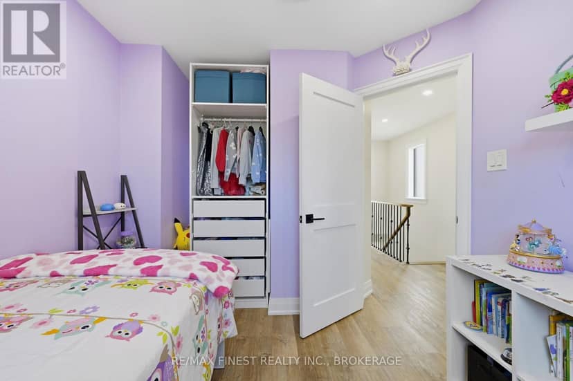 28 Melborne Court — photo 22 of 40