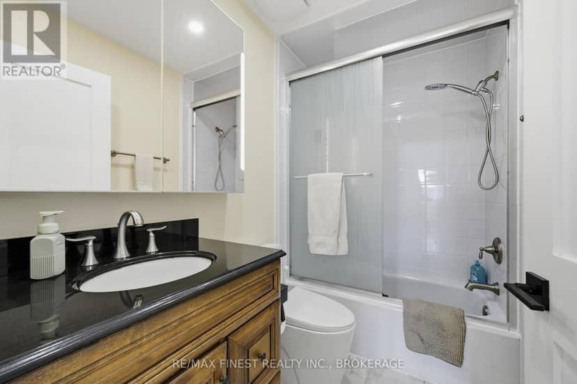 28 Melborne Court — photo 23 of 40