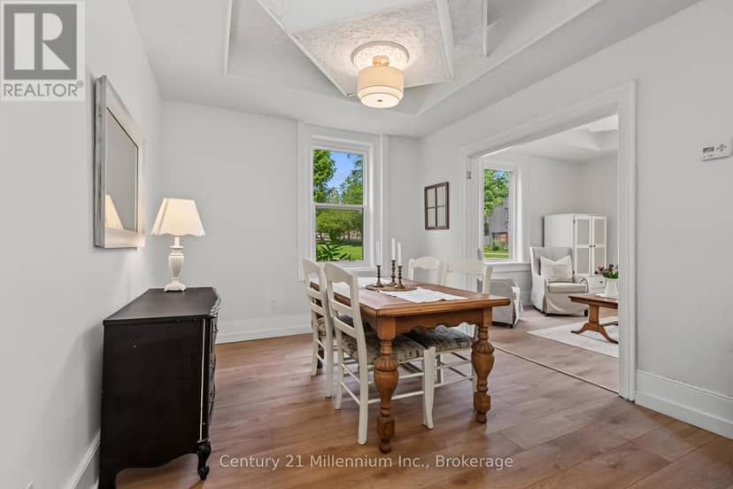 549 Louisa Street — photo 14 of 40