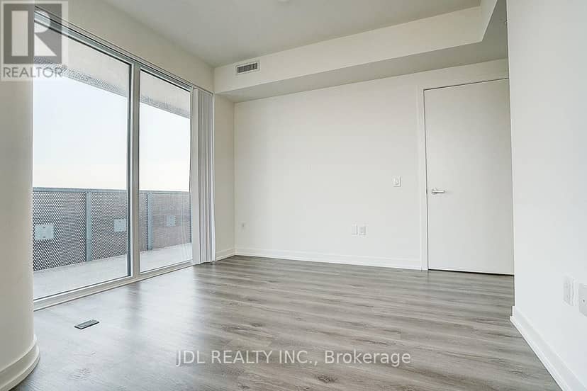 5103 - 138 Downes Street — photo 21 of 39
