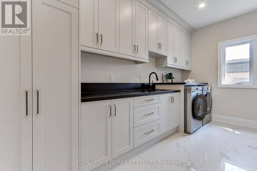 140 Hillmount Avenue — photo 32 of 40