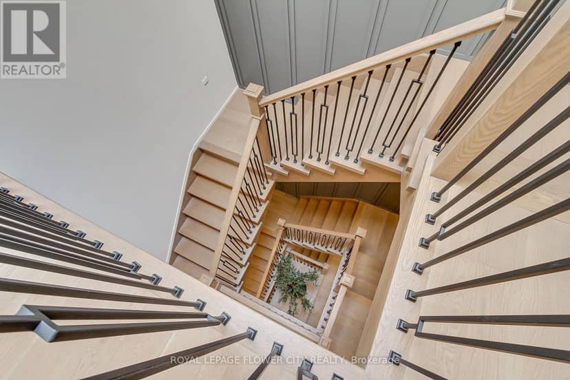 140 Hillmount Avenue — photo 33 of 40