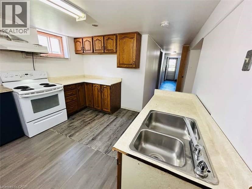 344 VICTORIA Avenue — photo 38 of 40