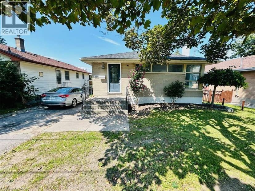 344 VICTORIA Avenue — photo 1 of 40