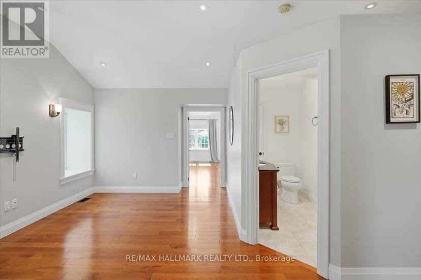 105 Duckworth Street — photo 30 of 40