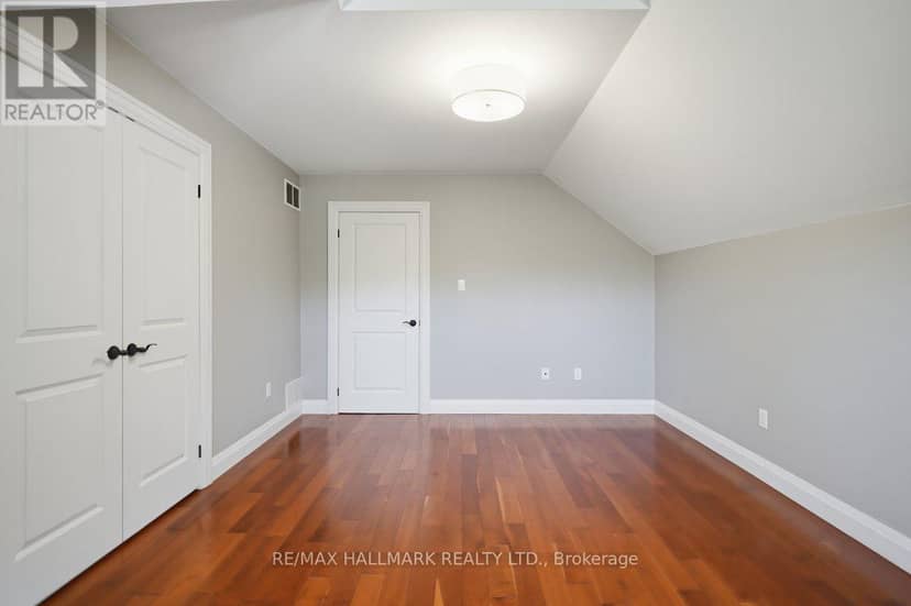 105 Duckworth Street — photo 33 of 40