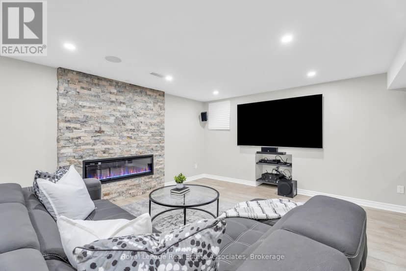 879 Etherington Way — photo 36 of 40