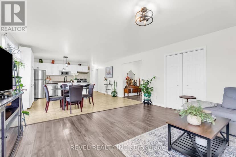 37 Wilson Crescent — photo 18 of 31