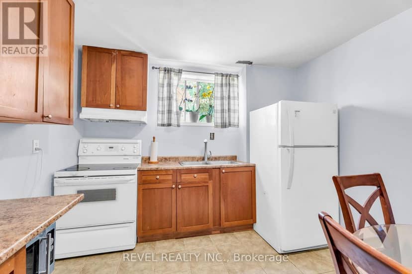 37 Wilson Crescent — photo 27 of 31