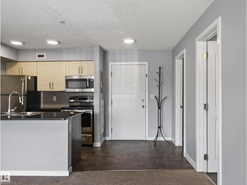 #217 12045 22 AV SW — photo 17 of 40