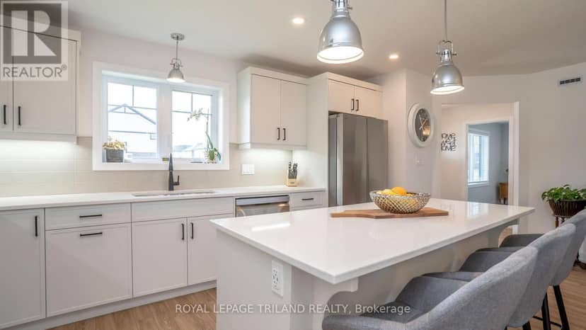 138 Renaissance Drive — photo 21 of 38