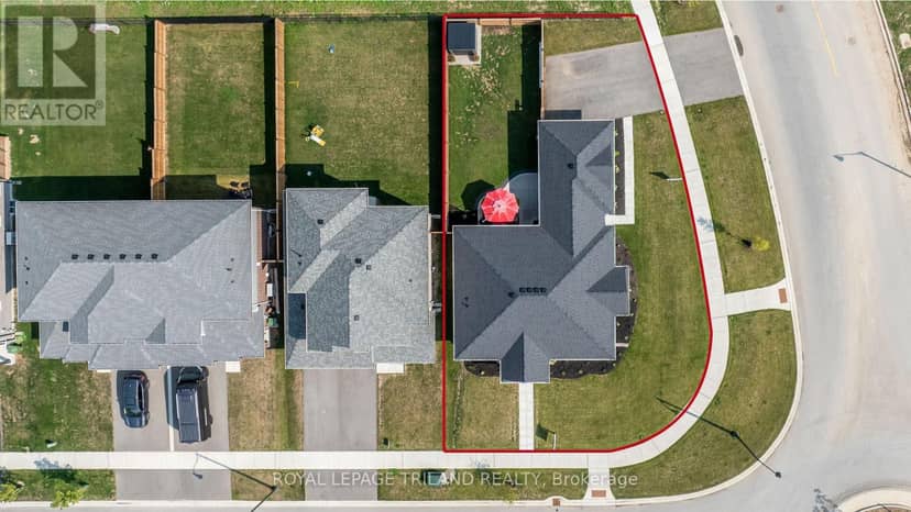 138 Renaissance Drive — photo 36 of 38