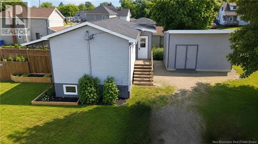 1245 ST THERESA Crescent — photo 33 of 40