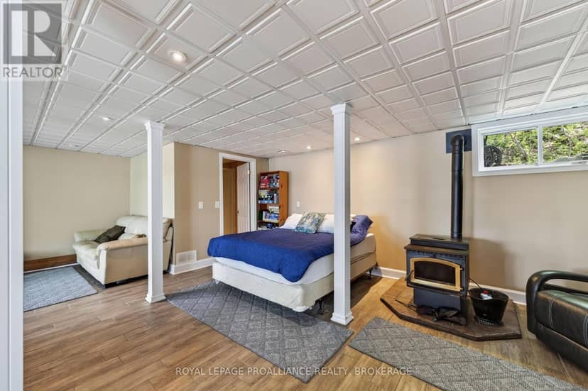1403B Everett Lane — photo 16 of 33