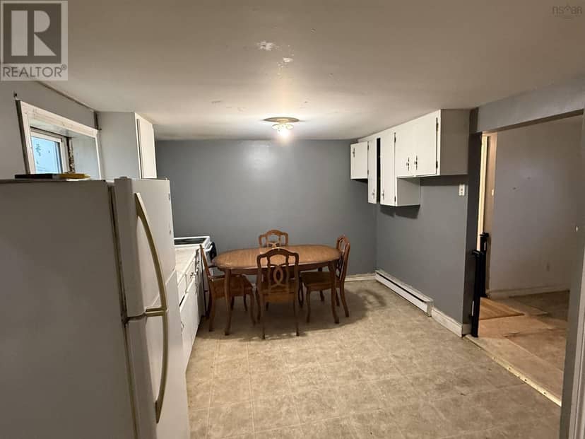 384 Fourteenth Street — photo 18 of 21