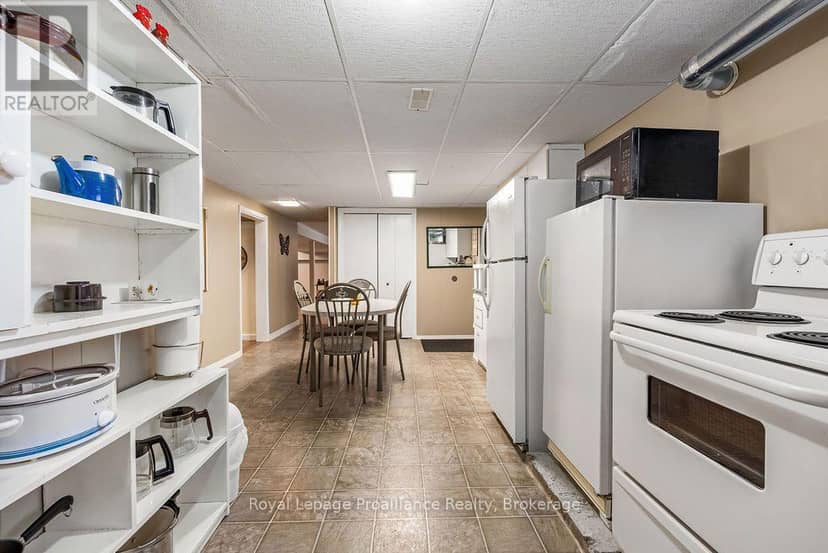 794 Foxboro Stirling Road — photo 25 of 40