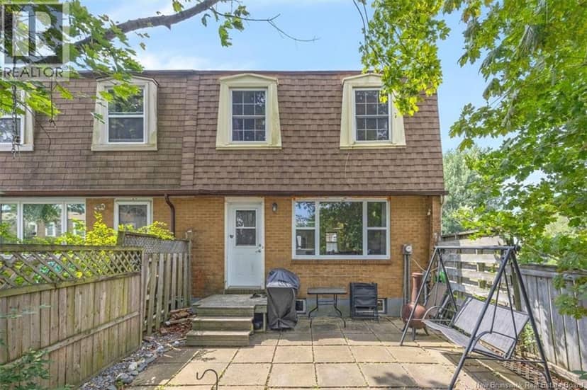 7 Hampton Manor — photo 24 of 32