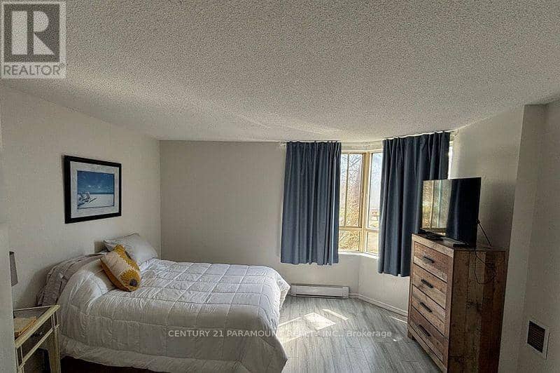 112 - 61 Markbrook Lane — photo 12 of 23