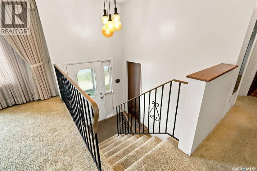 125 Arnason CRESCENT — photo 18 of 33