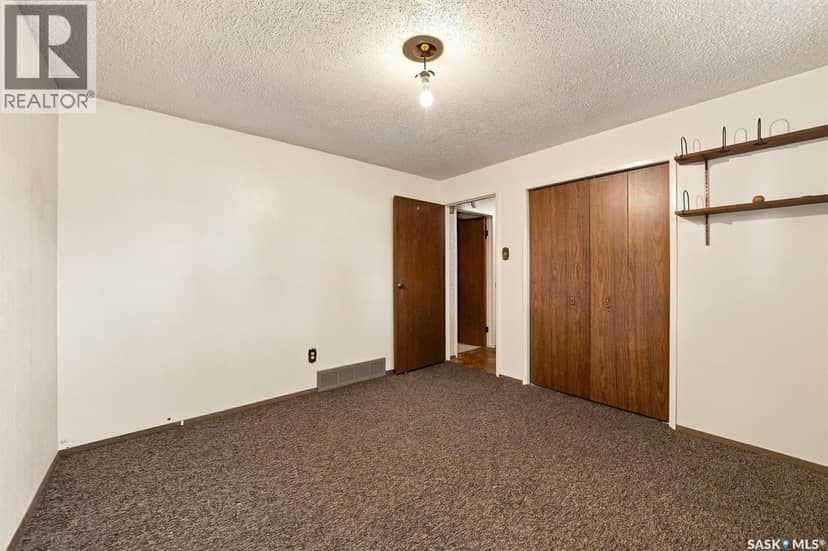 125 Arnason CRESCENT — photo 24 of 33