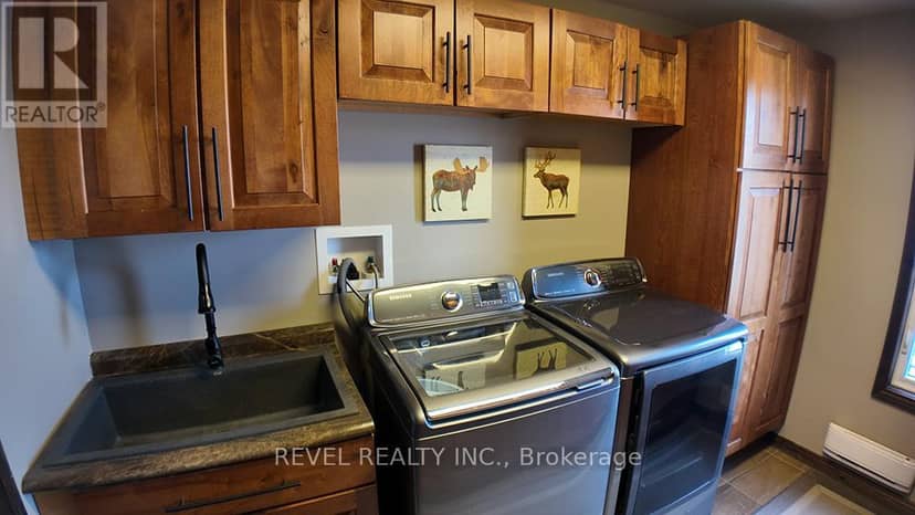 1075 Cameron Avenue — photo 20 of 40