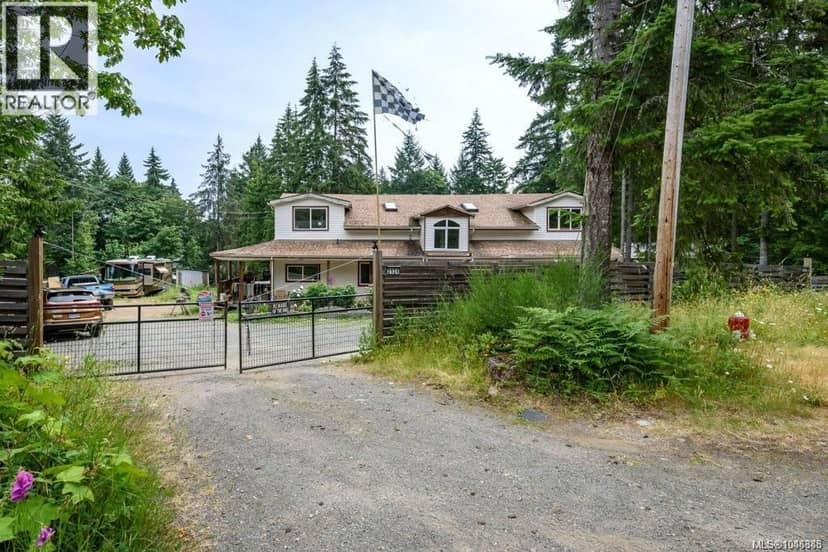 2524 MacAulay Rd — photo 1 of 21