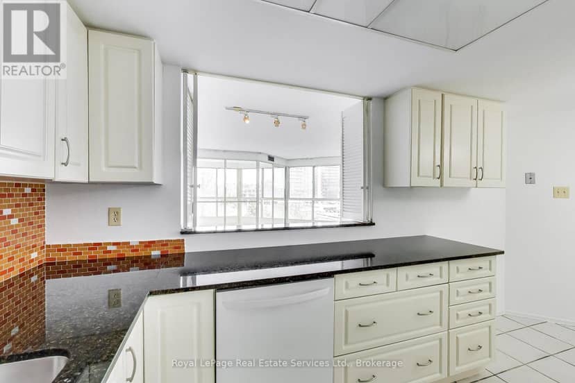 611 - 5 Weldrick Road W — photo 12 of 32