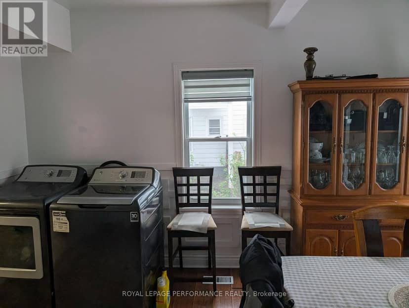 307-309 Prince Arthure Street — photo 8 of 12
