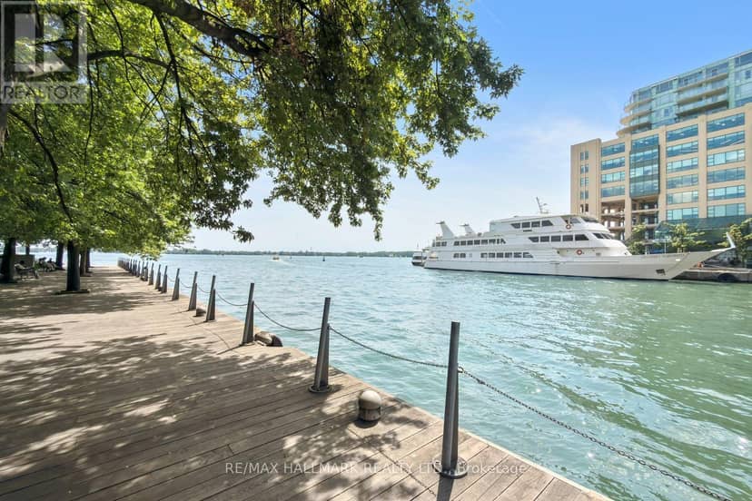 504 - 77 Harbour Square — photo 4 of 25
