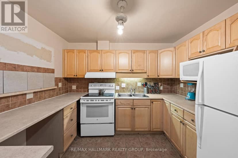 64 - 3415 Uplands Drive — photo 10 of 28