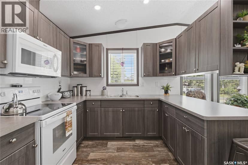 109 Lakeview DRIVE — photo 11 of 34