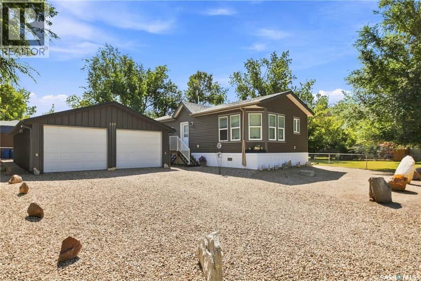 109 Lakeview DRIVE — photo 21 of 34